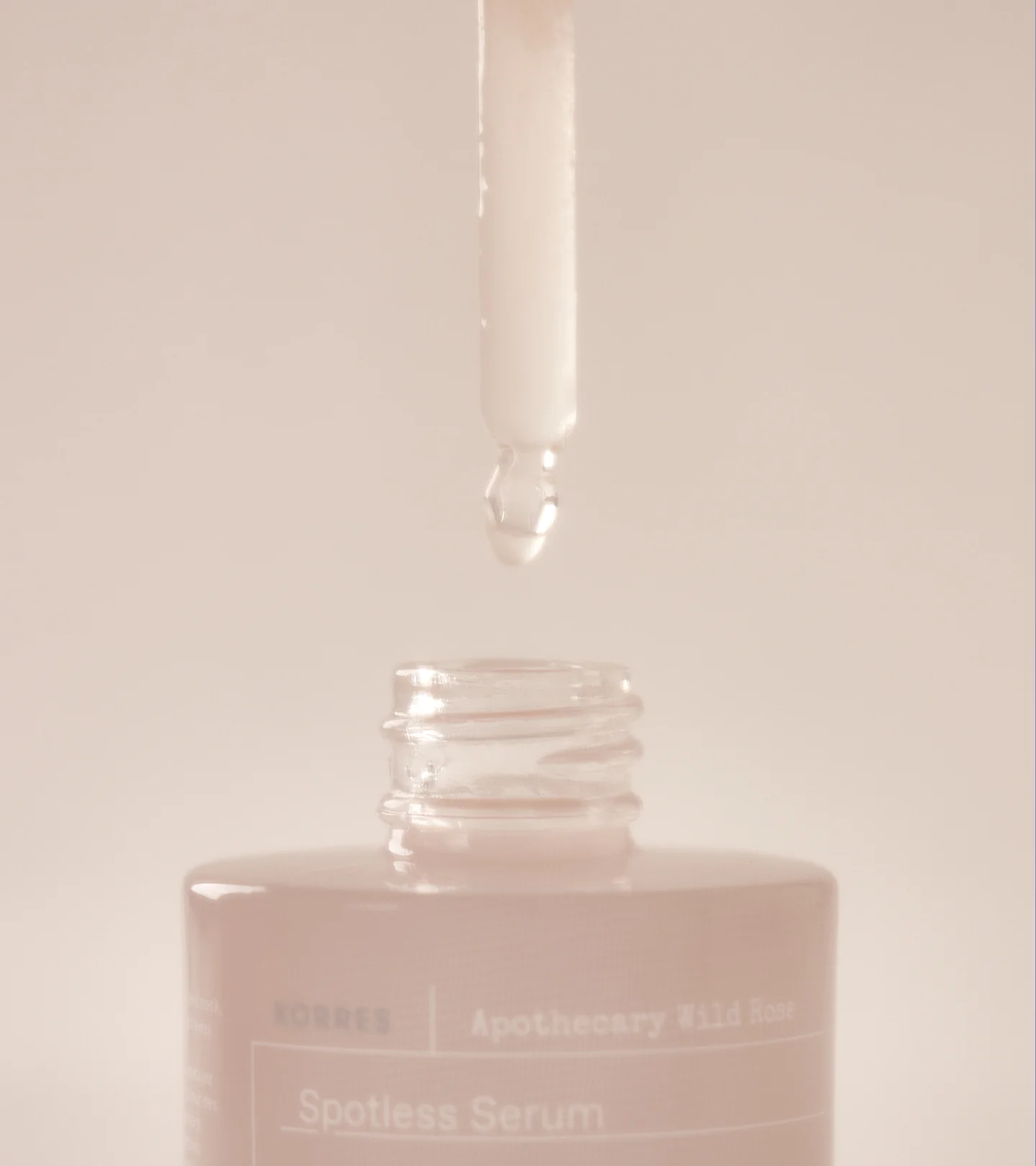 Apothecary Wild Rose 15% Vitamin C Spotless Serum - Image 3