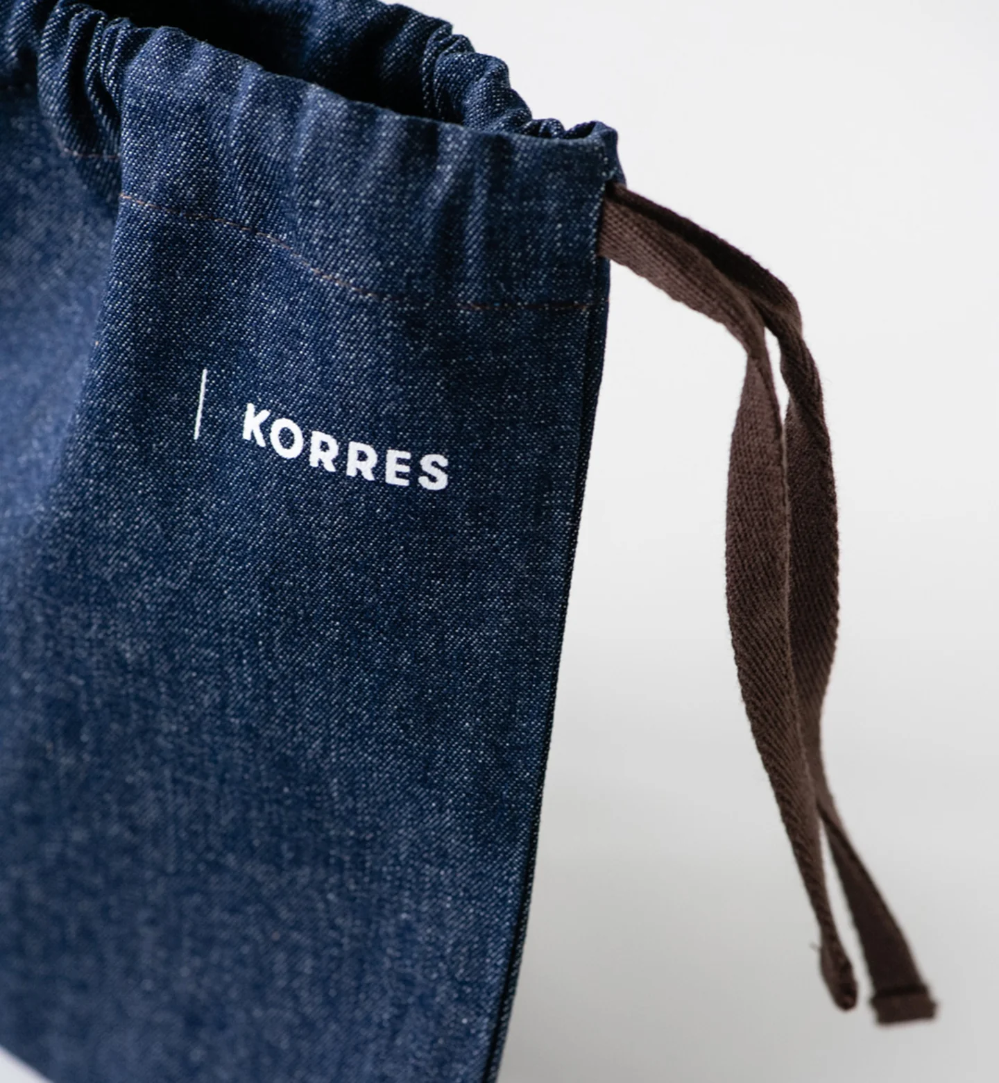 KORRES Large Gift Pouch 12 x 16 inches - Image 3